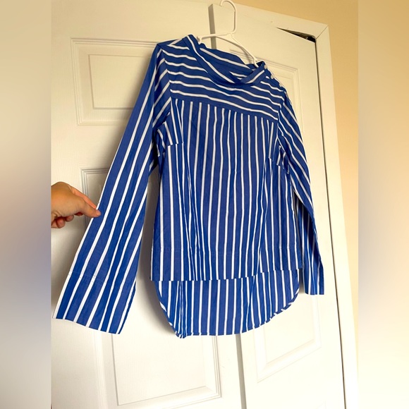 J. Crew Tops - J.CREW women’s blouse - size 2 - NWT